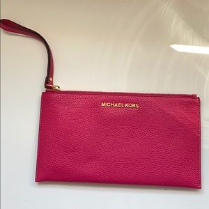 Michael Kors wallet/wristlet